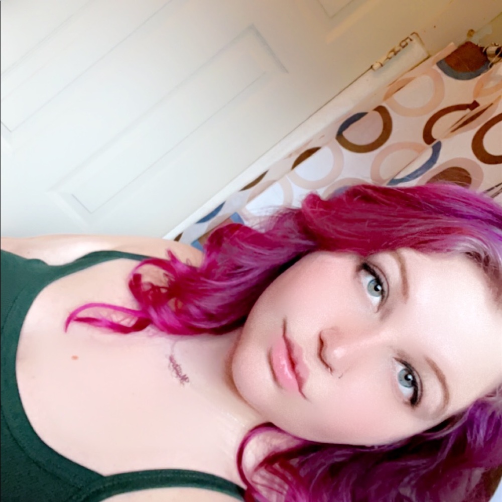 Meet your Posher, Hannah